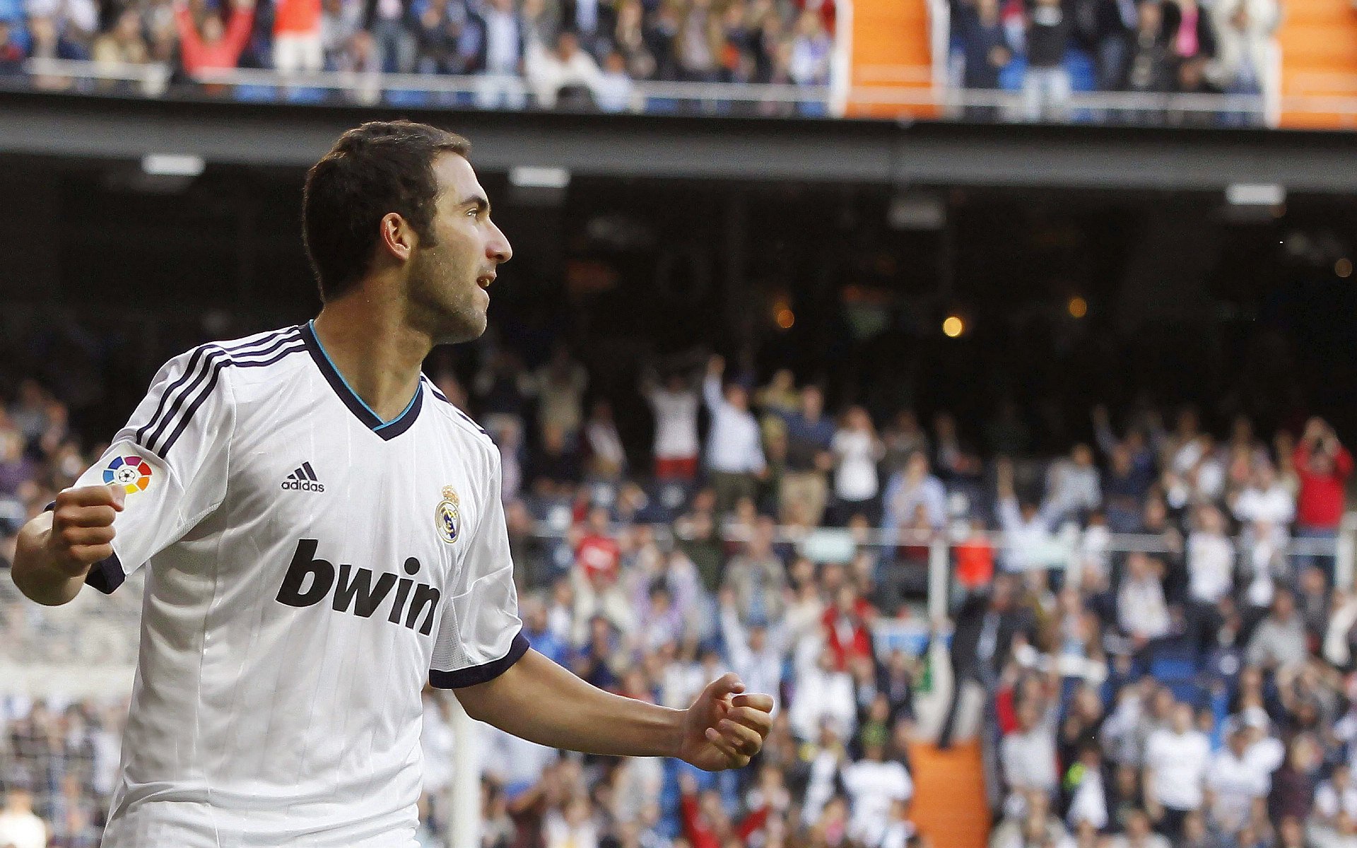 斯通斯进攻端无人可挡，利物浦制霸突尼斯，当铁闸变利刃，红军如何重塑北非战局