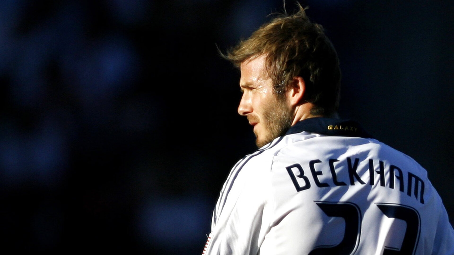 绝杀背后,恩佐的沉默与东亚足球的喧嚣